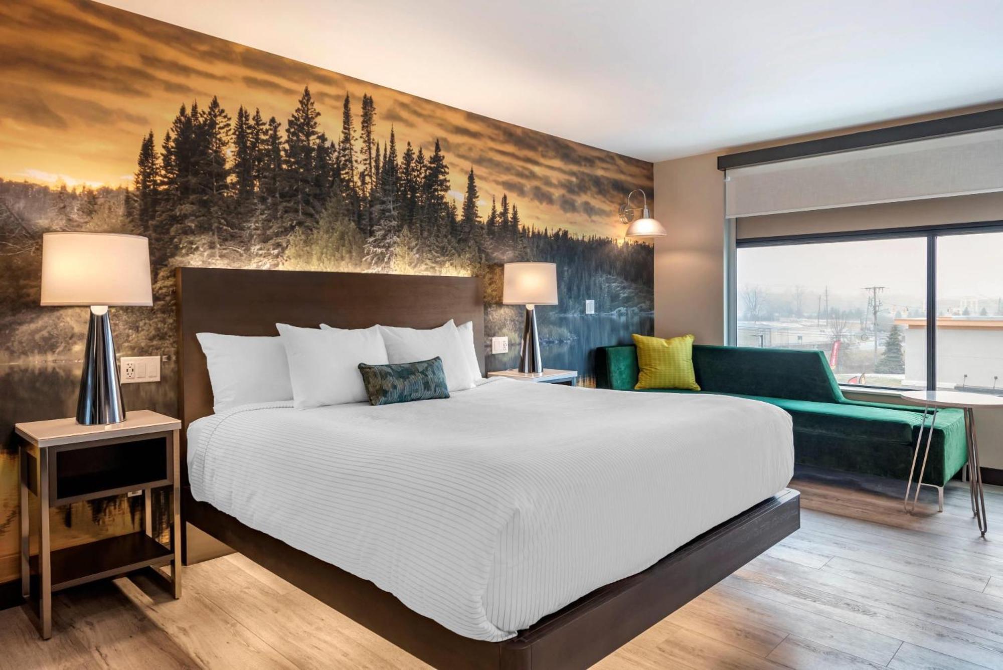 Cambria Shelby Township - Detroit Utica 3*